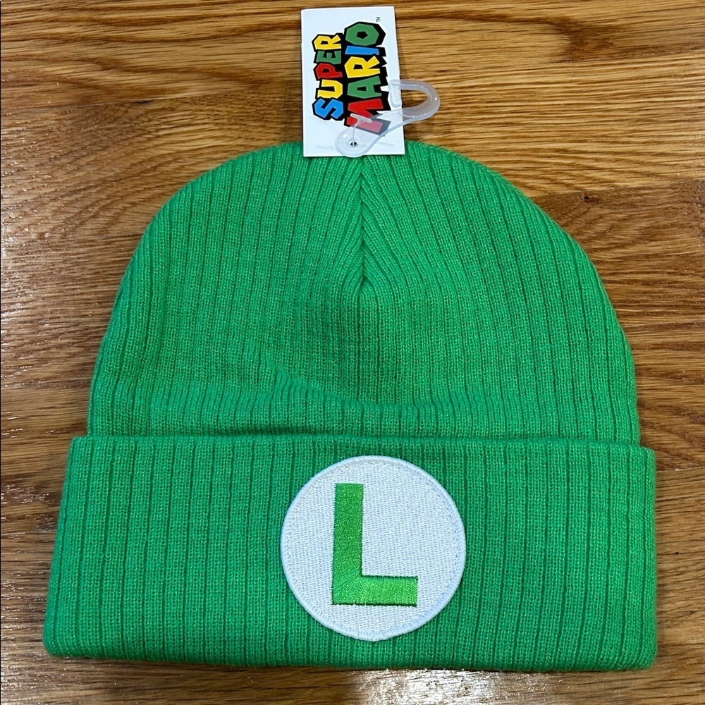 Super Mario Bros Luigi L Patch Green Beanie Hat new with tags one size adult